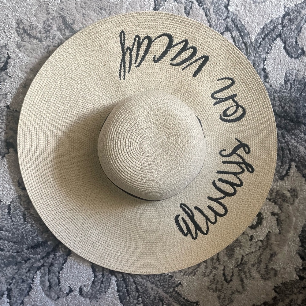 Beach hat- Always on vacay